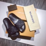 Best Louis Vuitton Replica Slippers 010