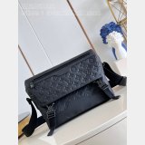 Messenger Voyager PM Copy Louis Vuitton M25121 Black Replica Handbag Store Bag