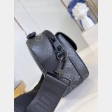 S Lock Messenger M45806 Mens Replicas Louis Vuitton Bag