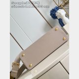 Louis Vuitton M12927/M12929/M12924 Capucines MM Souple Bag