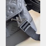 Messenger Voyager PM Copy Louis Vuitton M25121 Black Replica Handbag Store Bag