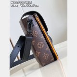 S-Lock Vertical Wearable Wallet Replica Louis Vuitton 7 Stars Bag