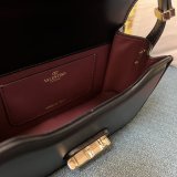 Replica Handbag Store VALENTINO GARAVANI LETTER VLOGO SIGNATURE handbag