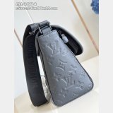 Louis Vuitton Pulse Messenger G65 M14874 Black Replica Bags