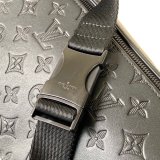 Discovery Bumbag G65 in Black Bags M44388 Replica Louis Vuitton