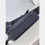 Steamer Messenger 1:1 Mirror LV Taurillon Men M23742 Black Bags