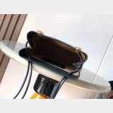 Top loewe Pebble Pouch In Smooth Calf