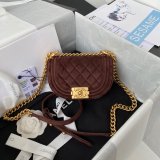 Replica Handbag Store Cheap 1:1 Replica AS3315 Messenger Boy Handbags