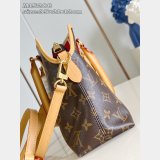 Louis Vuittons Ever More PM Monogram Canvas M15208 Bag