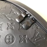 Discovery Bumbag G65 in Black Bags M44388 Replica Louis Vuitton