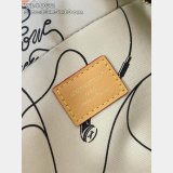 Louis Vuitton Baladeur Wearable Wallet M14062 Leathers Bag