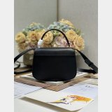 Medium 30 Montaigne Avenue Top Handle Bag