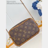 Louis Vuitton Trocadéro Wearable Luxury G69 M14058 Brown Wallet Fashion Show