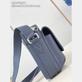 Louis Vuitton Boarding Messenger LV Aerogram Men M15260 Bag