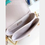 Luxuryin Focuses Oxford Lockme Louis Vuitton Replica M22735 Bag