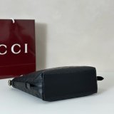 Gucci GG Emblem 848881 Small Shoulder Bag