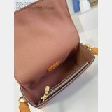 Louis Vuitton M14738 Replica Steamer Wearable Wallet Bag