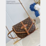 Louis Vuitton Solo Monogram M27096 Women Small Leather Goods Handbags
