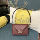 Replica Handbag Store VALENTINO GARAVANI LETTER VLOGO SIGNATURE handbag