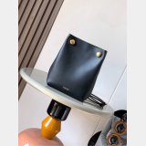 Top loewe Pebble Pouch In Smooth Calf