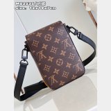 S-Lock Vertical Wearable Wallet Replica Louis Vuitton 7 Stars Bag
