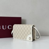 Gucci Designer GG Emblem Zip Around Wallet 819122