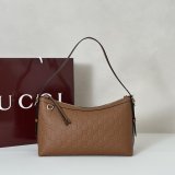 Gucci GG Emblem Medium Shoulder 1:1 847449 Bag