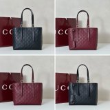 Gucci Top Quality 847456 GG Emblem Medium Tote Bag