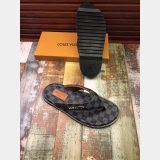 Louis Vuitton Beach Slippers 009