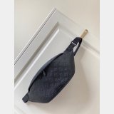 Discovery Bumbag G65 in Black Bags M44388 Replica Louis Vuitton