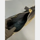 Top Prada Hoho Re-Edition Handbag