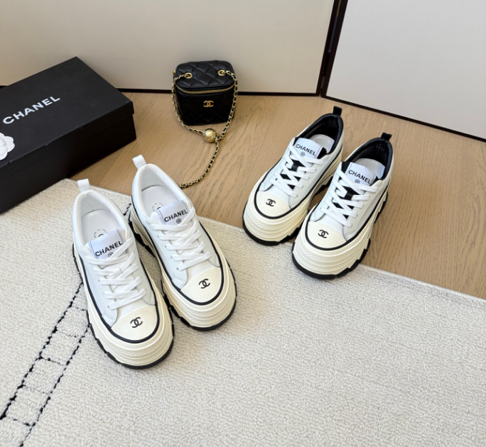 Top Quality CC Sneakers Women
